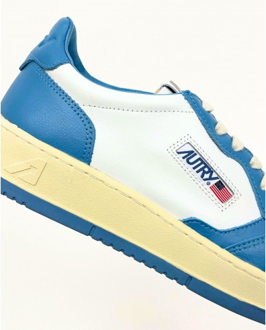 Autry - Mens Medialist Bicolor Leather Shoe White/Blue AULM WB41 P24