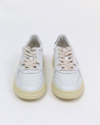 Autry - Medalist Leather White/Blue Men's Shoe AULM LL12 CON