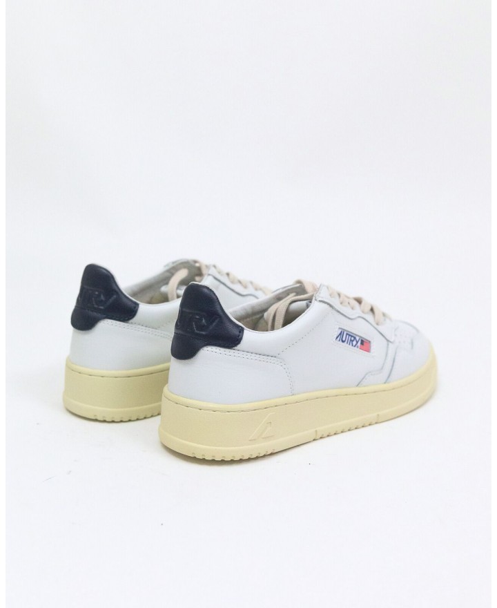 Autry - Medalist Leather White/Blue Men's Shoe AULM LL12 CON