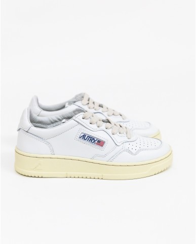 Autry - Women's Medalist Leather Shoe White AULW LL15 CON