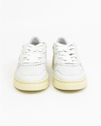 Autry - Women's Medalist Leather Capretto Shoe White AULW GG04 CON