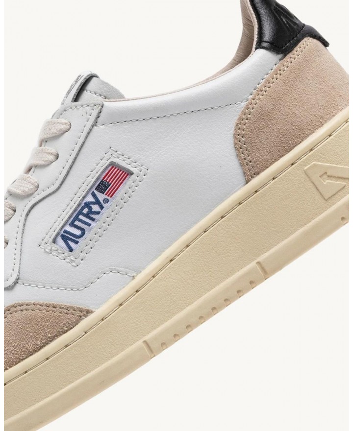 Autry - Medalist Leather/Suede White/Black Women's Shoe AULW LS21 CON