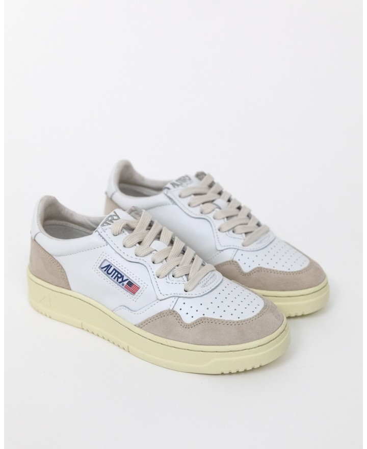 Autry - Women's Medalist Leather/Suede Shoe White AULW LS33 CON
