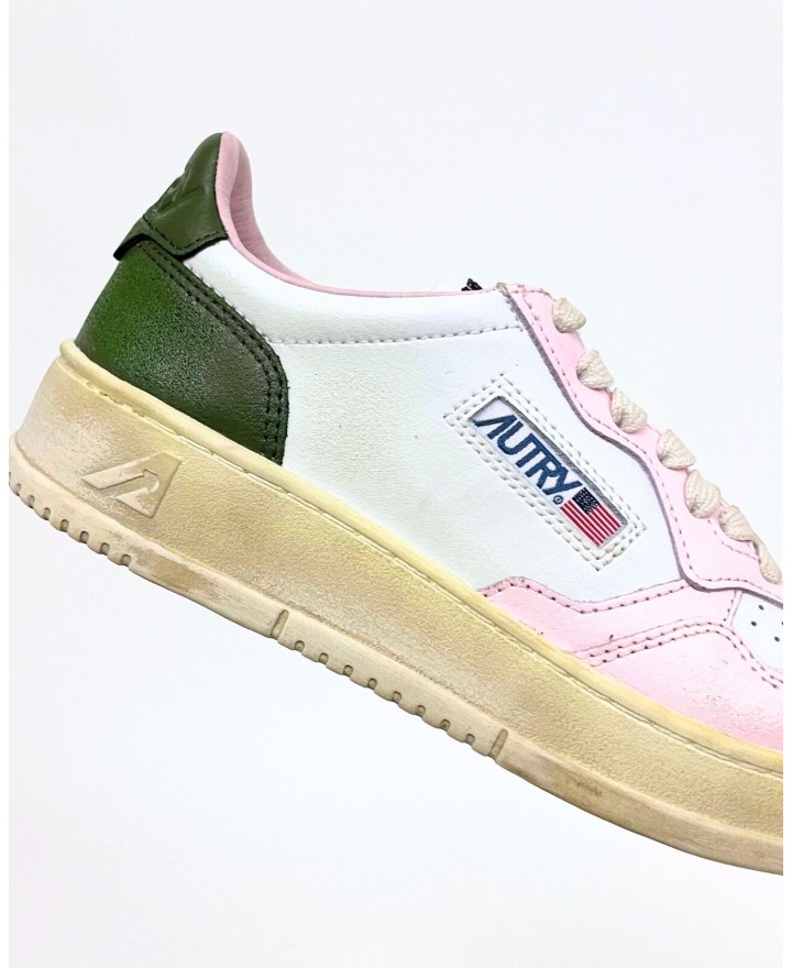 Autry - Women's Medalist Supervintage Leather Shoe Powdery/Virmon AVLW SV28 CON