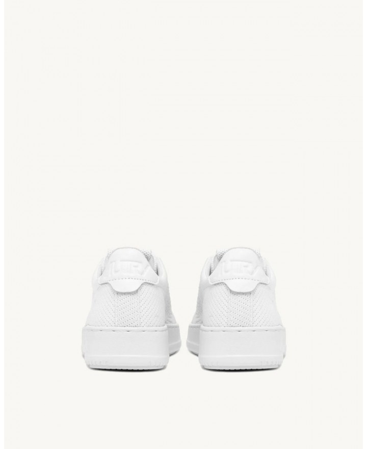 Autry - Women's Medalist Easeknit Textile White Shoe EKLW KN01 CON