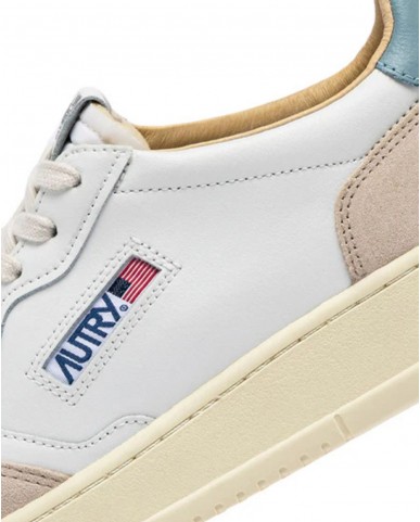Autry - Women's Medalist Leather/Suede Shoe White/Powdery Blue AULW LS79 CON