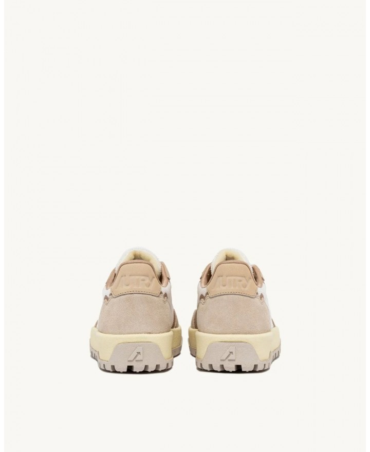 Autry - Wildplace Mesh/Suede White/Sand Women's Shoe LDLW AK03 CON