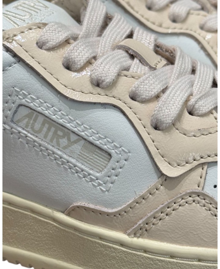 Autry - Scarpa Medalist Pelle Bicolor Laccata Cipria Donna AULW RT03 CON