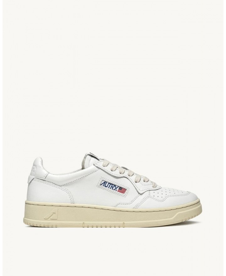 Autry - Women's Medalist Leather Shoe White AULW LL15 CON