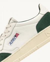 Autry - Medalist Soft Leather/Suede White/Green Men's Shoe AULM GS42 CON