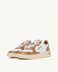 Autry - Women's Medalist Shoe Lacquered Bicolor Leather Camel AULW RT02 CON