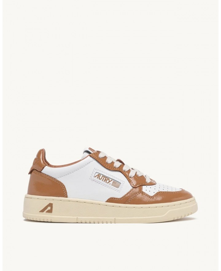 Autry - Scarpa Medalist Pelle Bicolor Laccata Cammello Donna AULW RT02 CON
