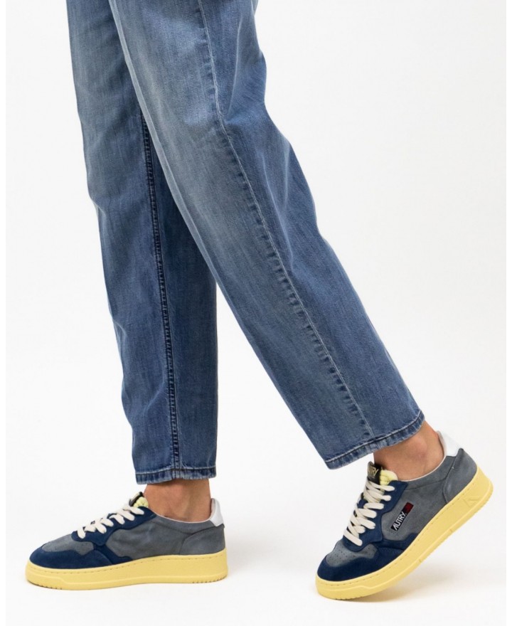 Autry - Women's Medalist Suede Blue Shoe AULW SS18 CON