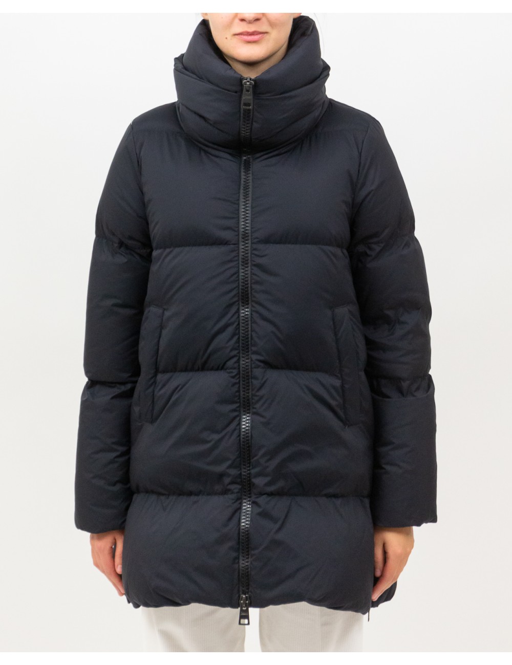 Herno - Women's Black Oversized Down Jacket PI001959D 12456Z 930 I25