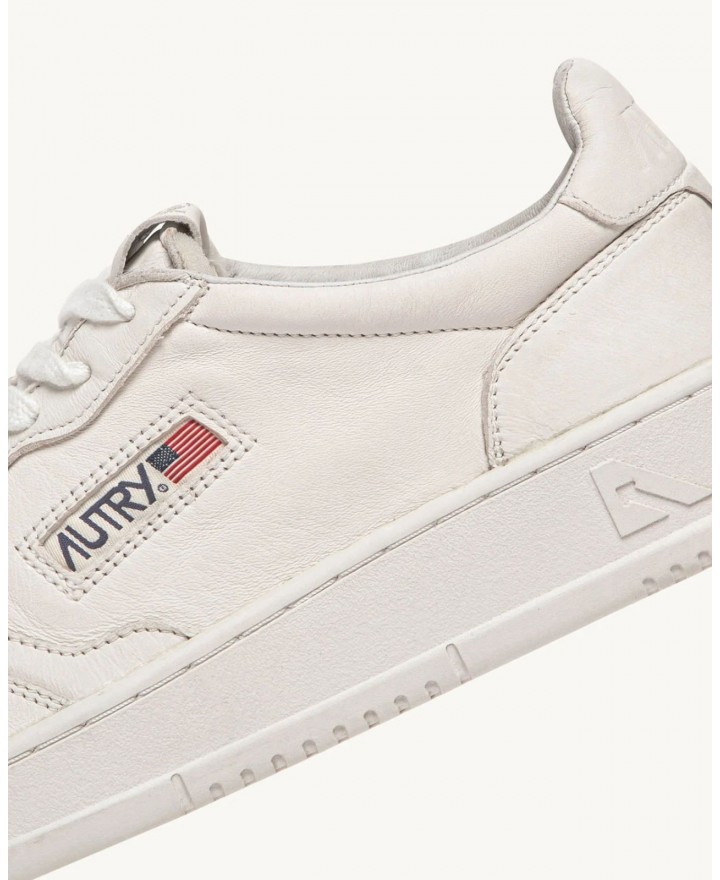 Autry - Medalist Kidskin Leather White Sole Women's Shoe AULW SG10 CON