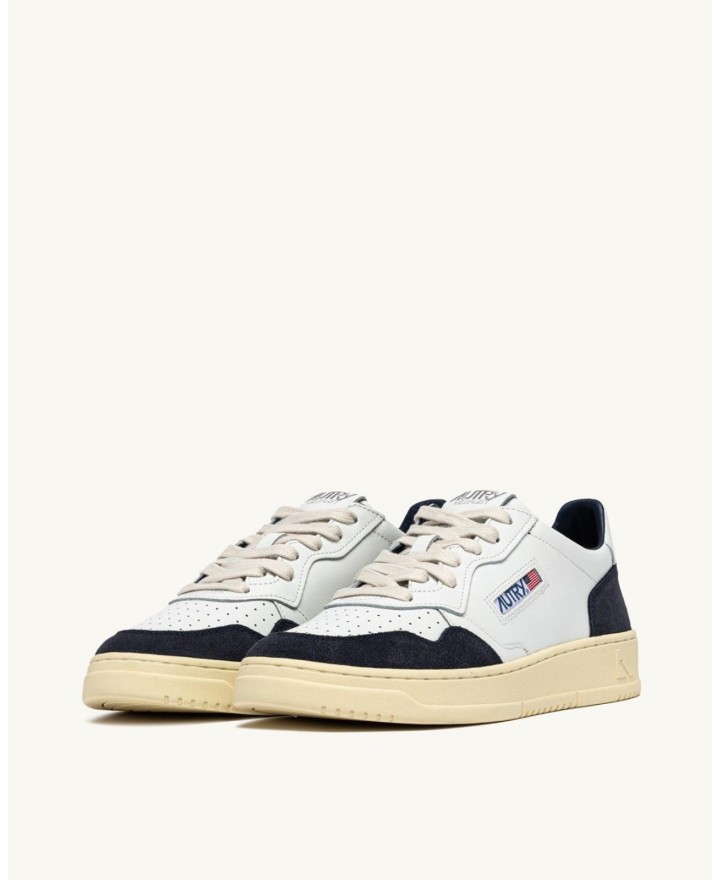 Autry - Medalist Shoe Soft Leather/Suede White/Blue Men's AULM FT07 CON