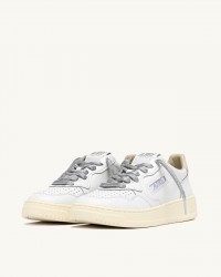 Autry - Scarpa Medalist Pelle Bianca Lacci Argento Donna AULW SW02 CON