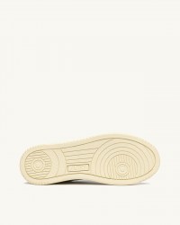 Autry - Medalist Shoe White Leather Silver Laces Women AULW SW02 CON