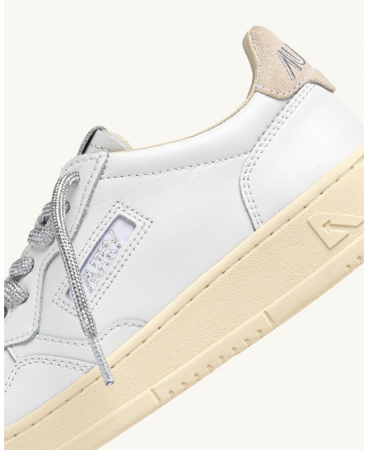 Autry - Medalist Shoe White Leather Silver Laces Women AULW SW02 CON
