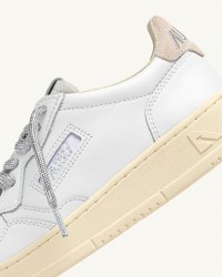 Autry - Medalist Shoe White Leather Silver Laces Women AULW SW02 CON