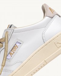 Autry - Women's Medalist White Leather Shoe Laces Gold AULW SW01 CON