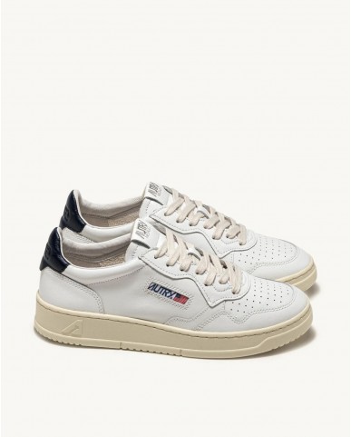 Autry - Medalist Leather White/Blue Men's Shoe AULM LL12 CON