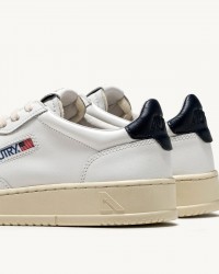 Autry - Medalist Leather White/Blue Men's Shoe AULM LL12 CON