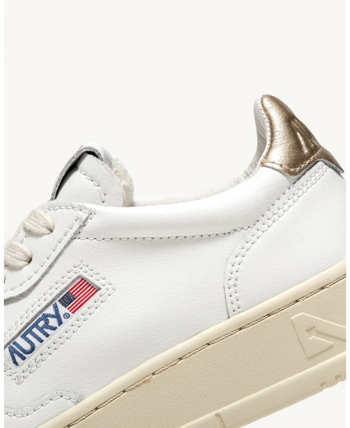 Autry - Medalist Leather White/Gold Women's Shoe AULW LL06 CON