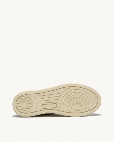 Autry - Medalist Leather White/Pink Women's Shoe AULW LL16 CON