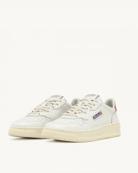 Autry - Women's Medalist Leather Shoe White/Peach AULW LL78 CON