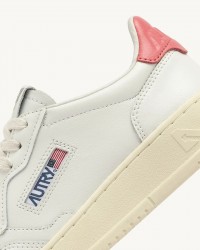 Autry - Women's Medalist Leather Shoe White/Peach AULW LL78 CON