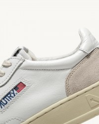 Autry - Women's Medalist Leather/Suede Shoe White AULW LS33 CON