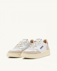 Autry - Medalist Leather/Suede White/Peach Women's Shoe AULW LS78 CON