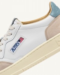 Autry - Women's Medalist Leather/Suede Shoe White/Powdery Blue AULW LS79 CON
