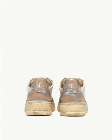 Autry - Medalist Supervintage Laminated Green Women's Shoe AVLW MT13 CON