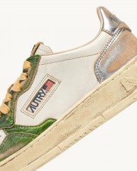 Autry - Medalist Supervintage Laminated Green Women's Shoe AVLW MT13 CON