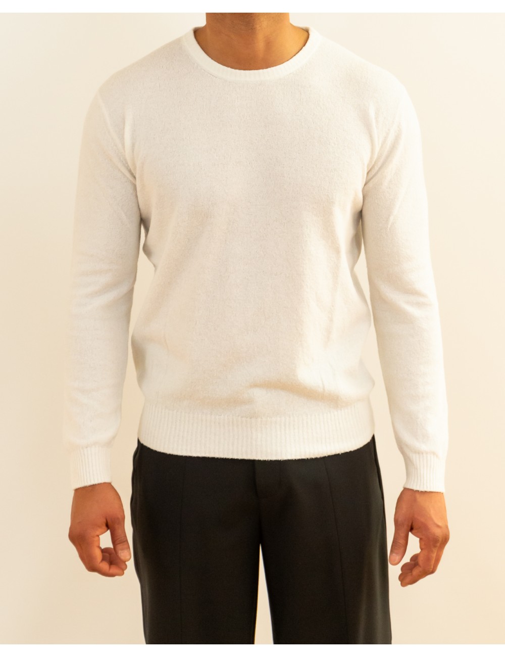 A Trip in a Bag - Men's White Sweater 2KN2606B22 WHITE P26