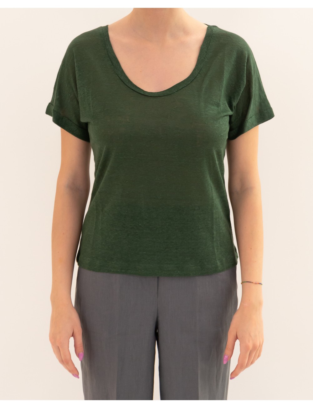 Aragona - Women's Linen Green V-Neck T-Shirt D3367TP 845 VERDE P26