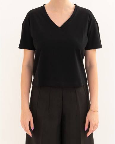 Aragona - Women's Black V-Neck T-Shirt D3354TP 101 NERO P26