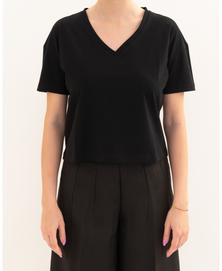 Aragona - Women's Black V-Neck T-Shirt D3354TP 101 NERO P26