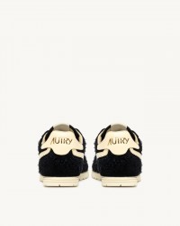 Autry - Women's Black Windspin Shoe WSLW UB27 CON