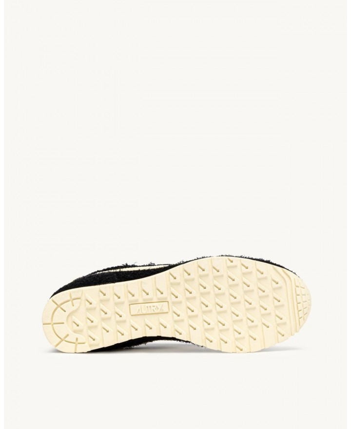 Autry - Women's Black Windspin Shoe WSLW UB27 CON